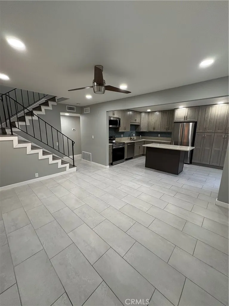 2119 Eveningside Drive West Covina, CA 91792