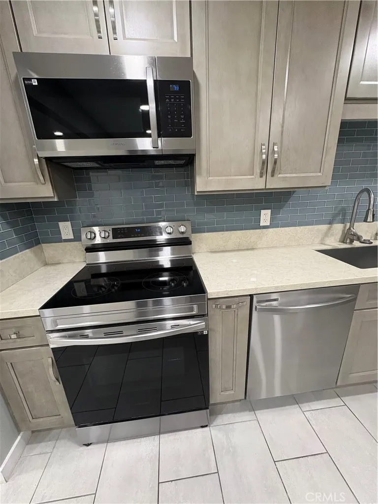 2119 Eveningside Drive West Covina, CA 91792