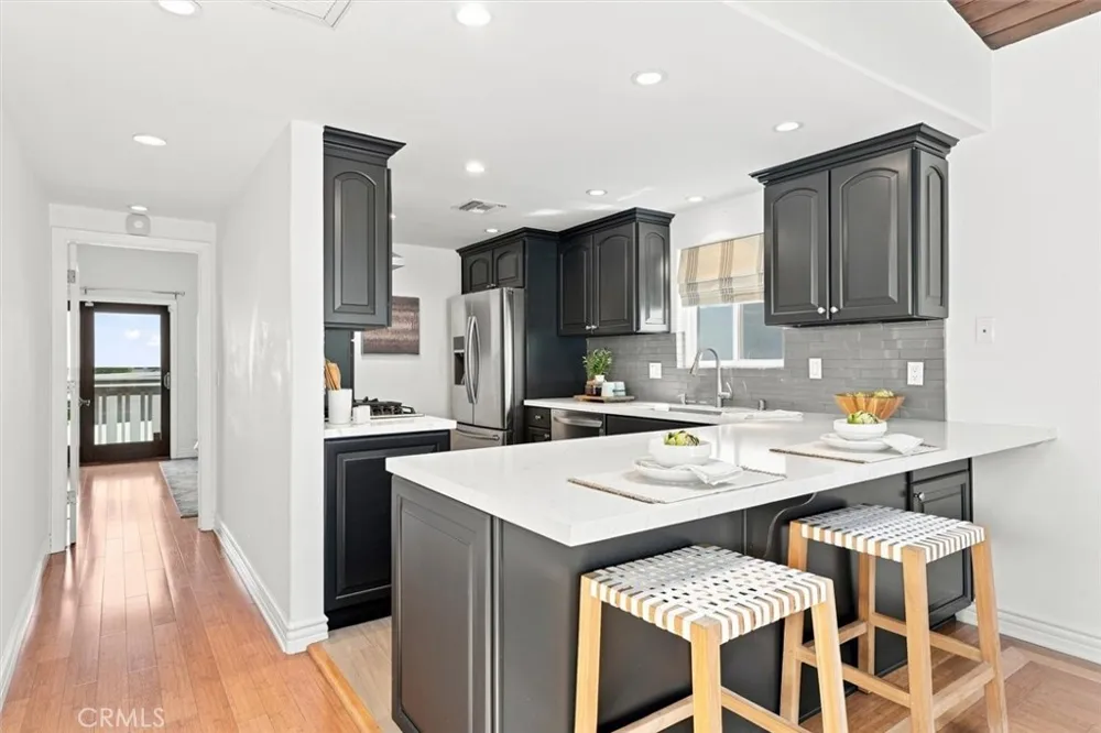 2026 Hillcrest Drive Hermosa Beach, CA 90254