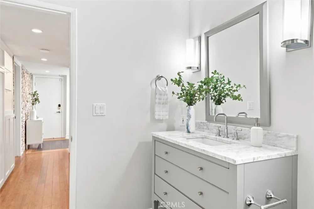 2026 Hillcrest Drive Hermosa Beach, CA 90254