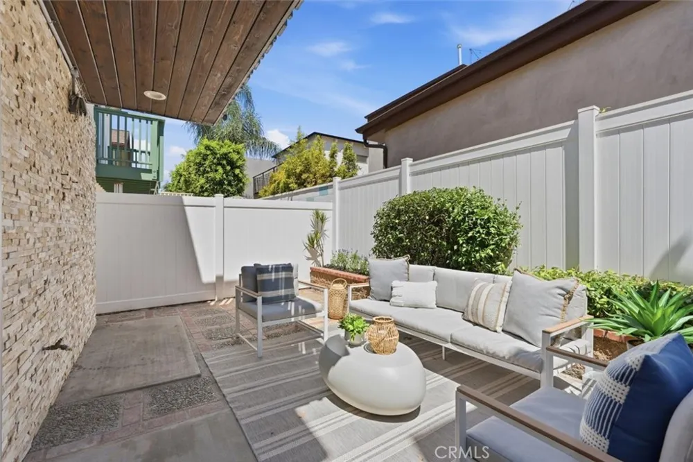 2026 Hillcrest Drive Hermosa Beach, CA 90254