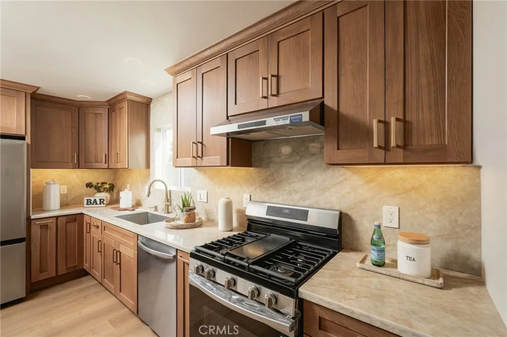 18001 Gulf Huntington Beach, CA 92646