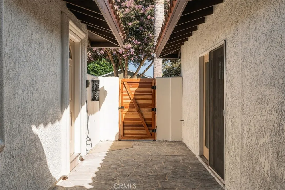 18001 Gulf Huntington Beach, CA 92646