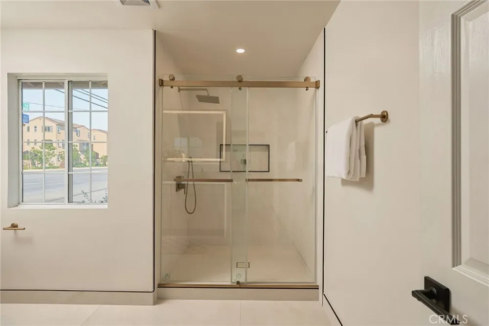 18001 Gulf Huntington Beach, CA 92646