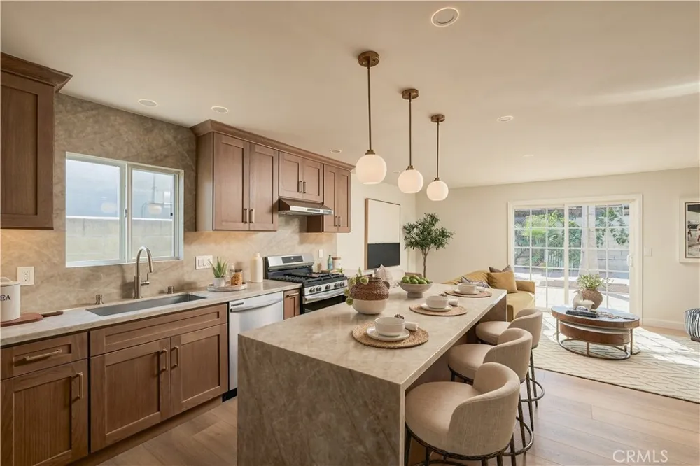 18001 Gulf Huntington Beach, CA 92646