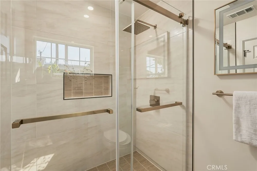 18001 Gulf Huntington Beach, CA 92646