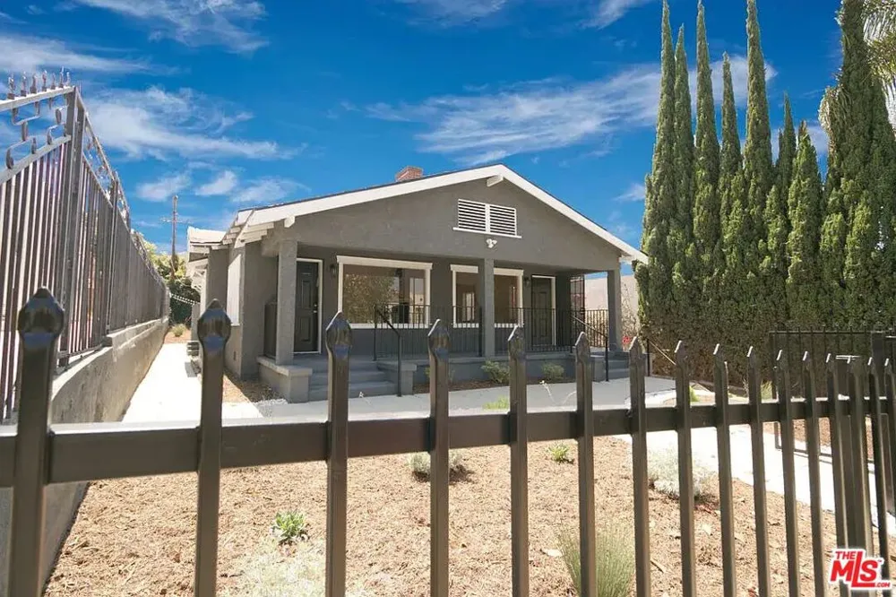 2510 S Bronson Avenue Los Angeles, CA 90018
