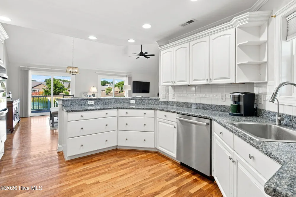 512 Shell Drive Kure Beach, NC 28449