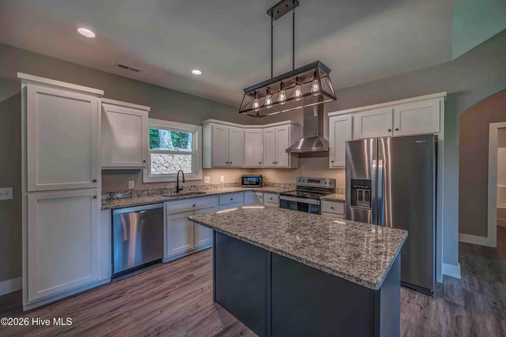 90 Paisley Pass Hayesville, NC 28904