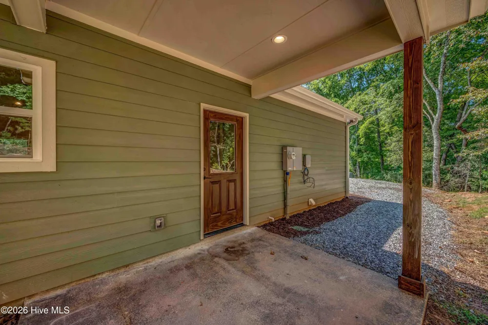 90 Paisley Pass Hayesville, NC 28904