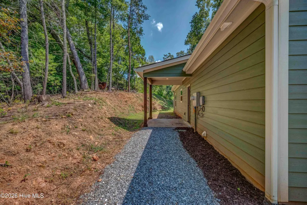 90 Paisley Pass Hayesville, NC 28904