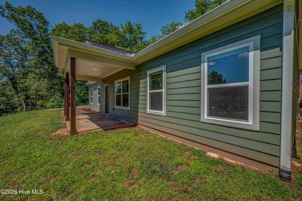 90 Paisley Pass Hayesville, NC 28904