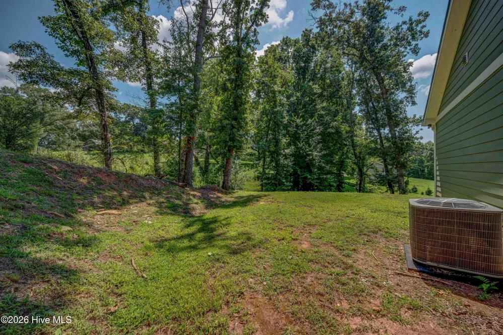 90 Paisley Pass Hayesville, NC 28904