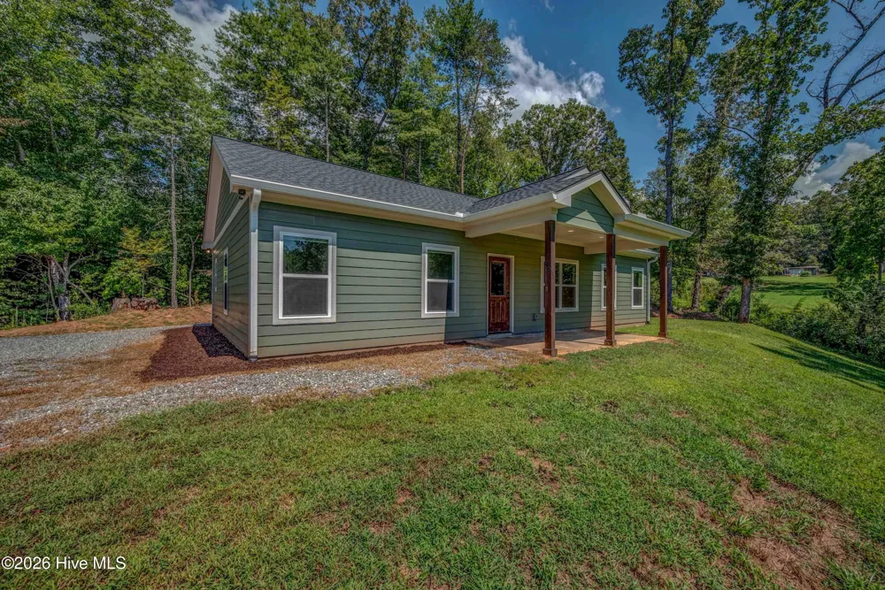 90 Paisley Pass Hayesville, NC 28904