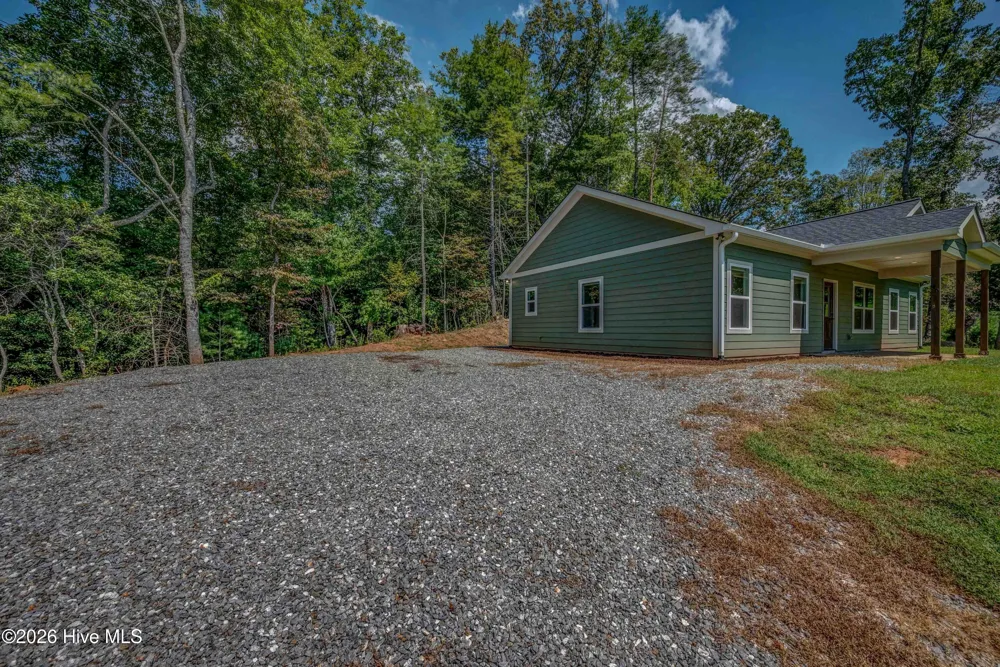 90 Paisley Pass Hayesville, NC 28904