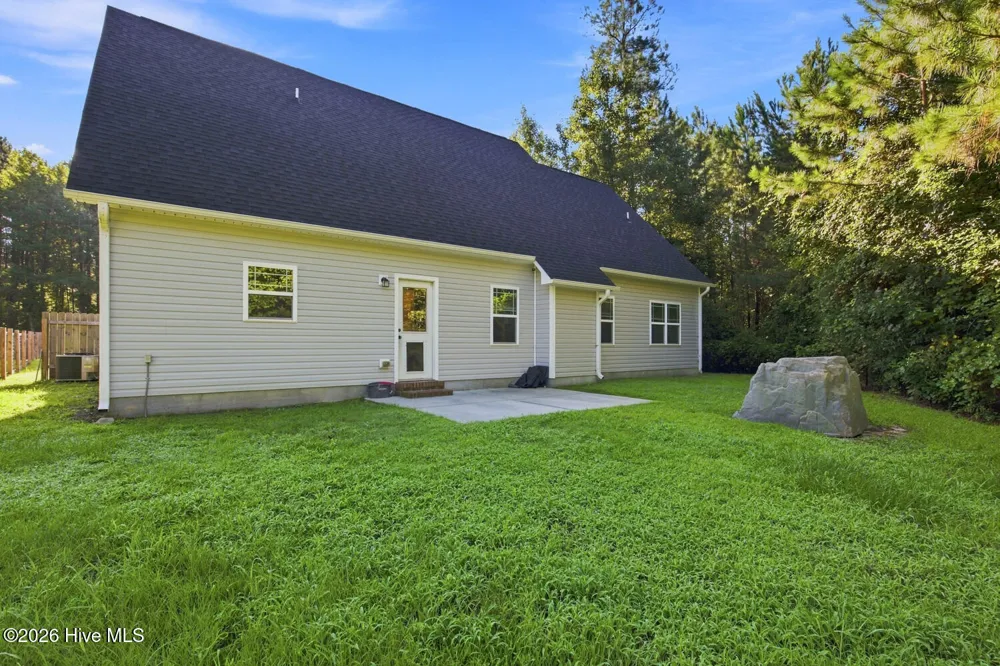 384 Union Chapel Church Road Richlands, NC 28574