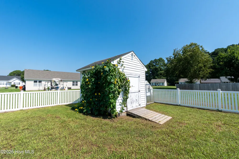 105 Raintree Run Elizabeth City, NC 27909