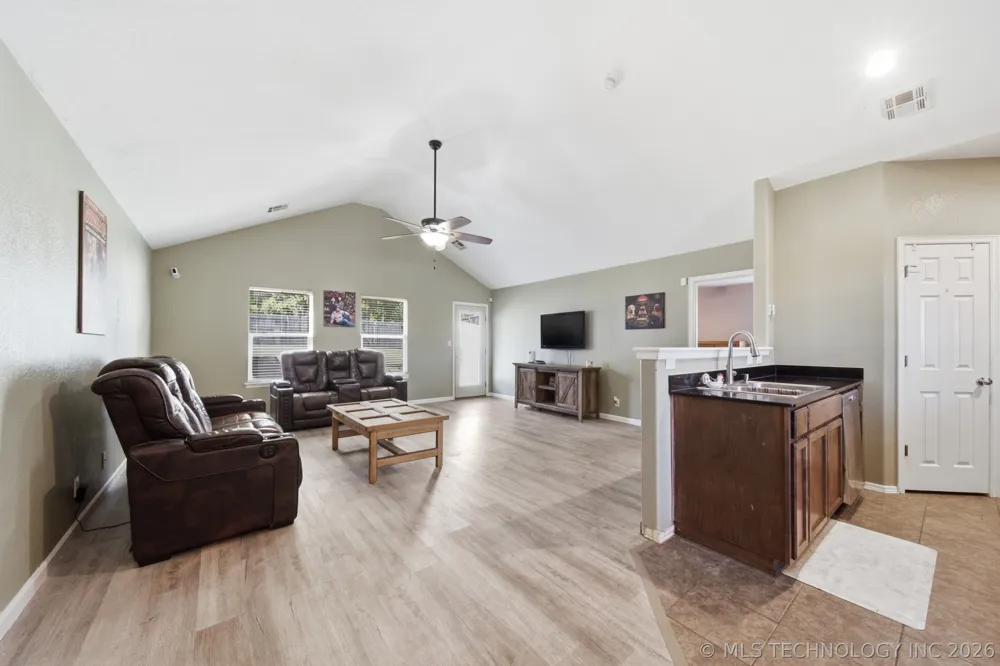 27172 E 123rd Place S Coweta, OK 74429