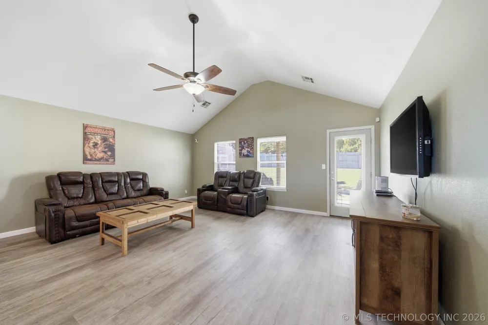 27172 E 123rd Place S Coweta, OK 74429