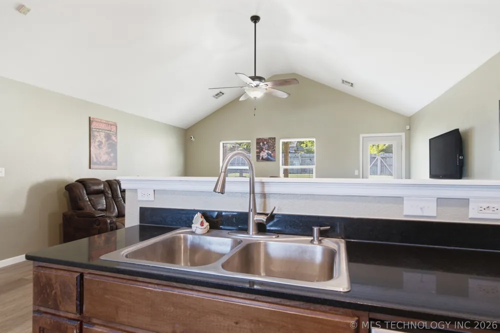 27172 E 123rd Place S Coweta, OK 74429