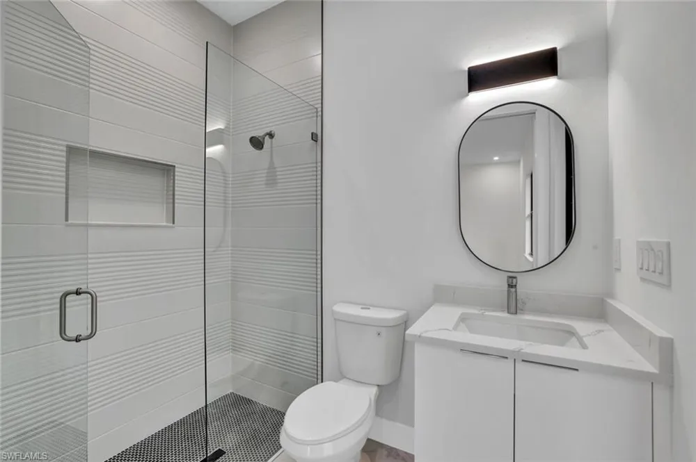 169 18th Avenue NW Naples, FL 34120