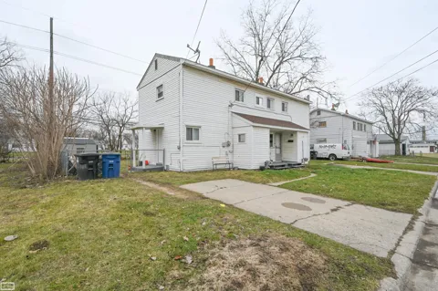 32860 Mecosta Court