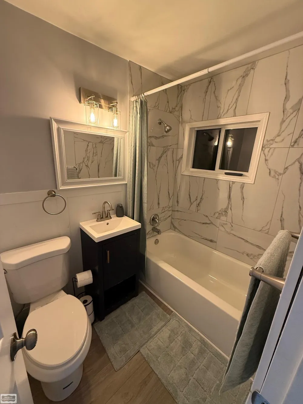 32860 Mecosta Court Westland City, MI 48168