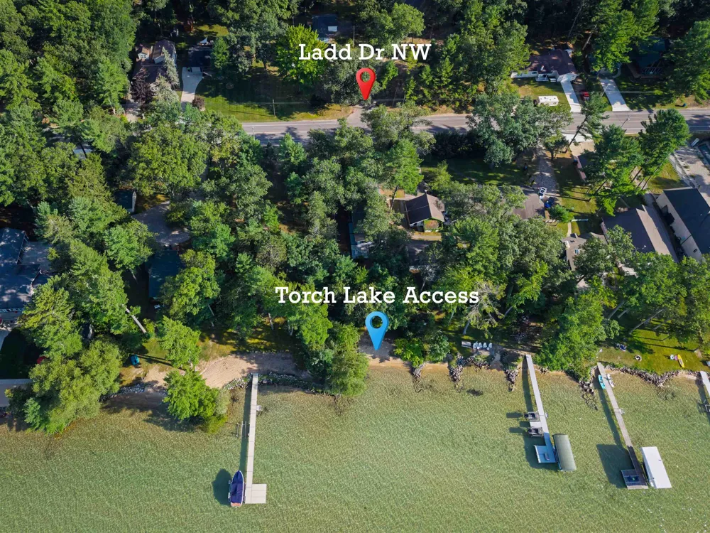 7674 Ladd Drive Clearwater Township, MI 49676