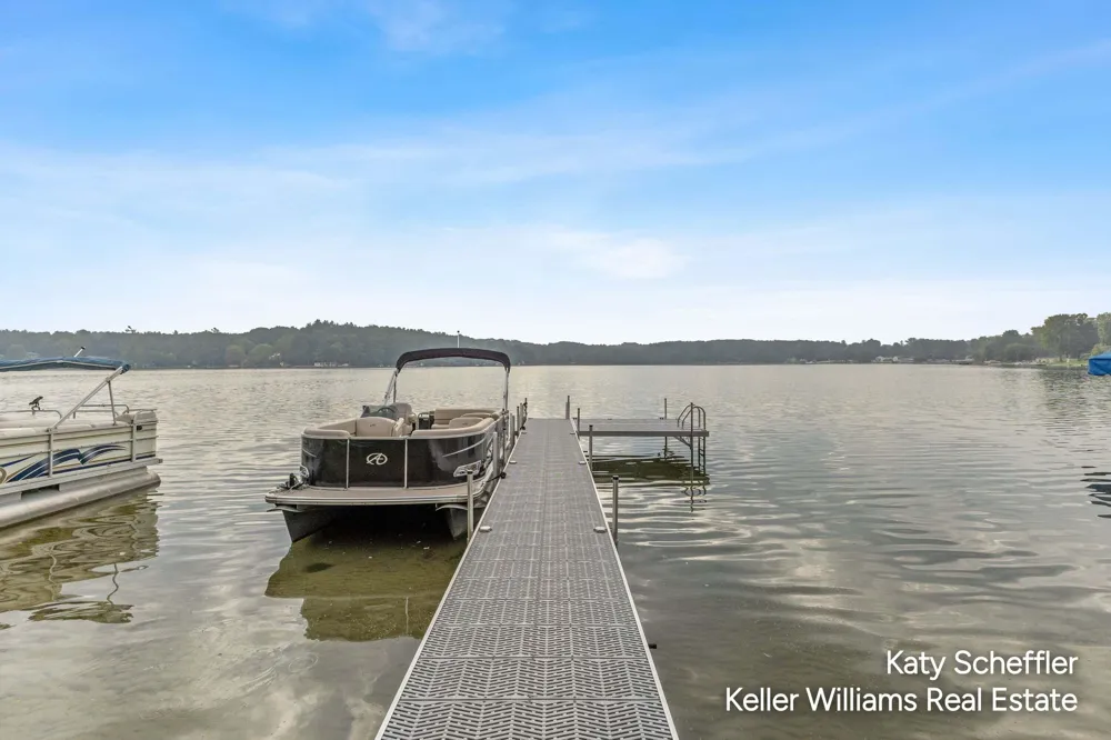 11678 Maywood Drive NE Algoma Township, MI 49345