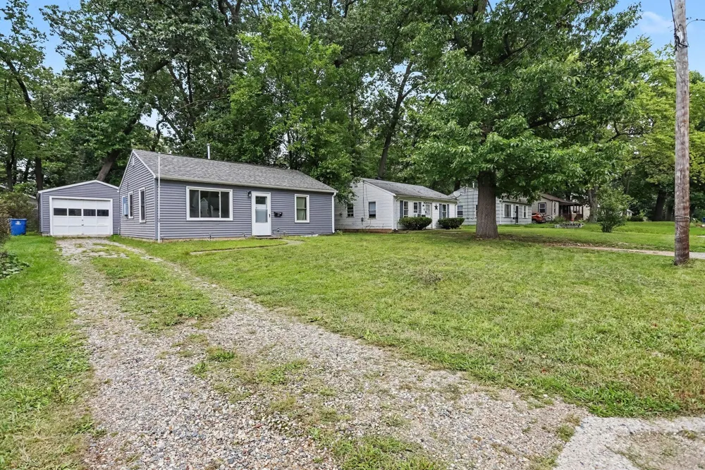 210 W Spaulding Avenue W Battle Creek City, MI 49037