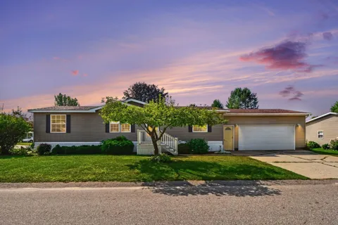 3524 Cloverfield Drive