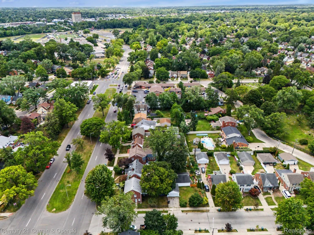 19036 Outer Drive Dearborn City, MI 48128