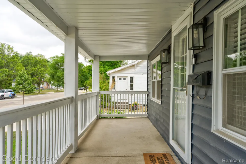 22131 Fresard Street St Clair Shores City, MI 48080