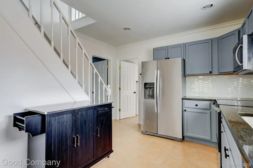 22131 Fresard Street St Clair Shores City, MI 48080