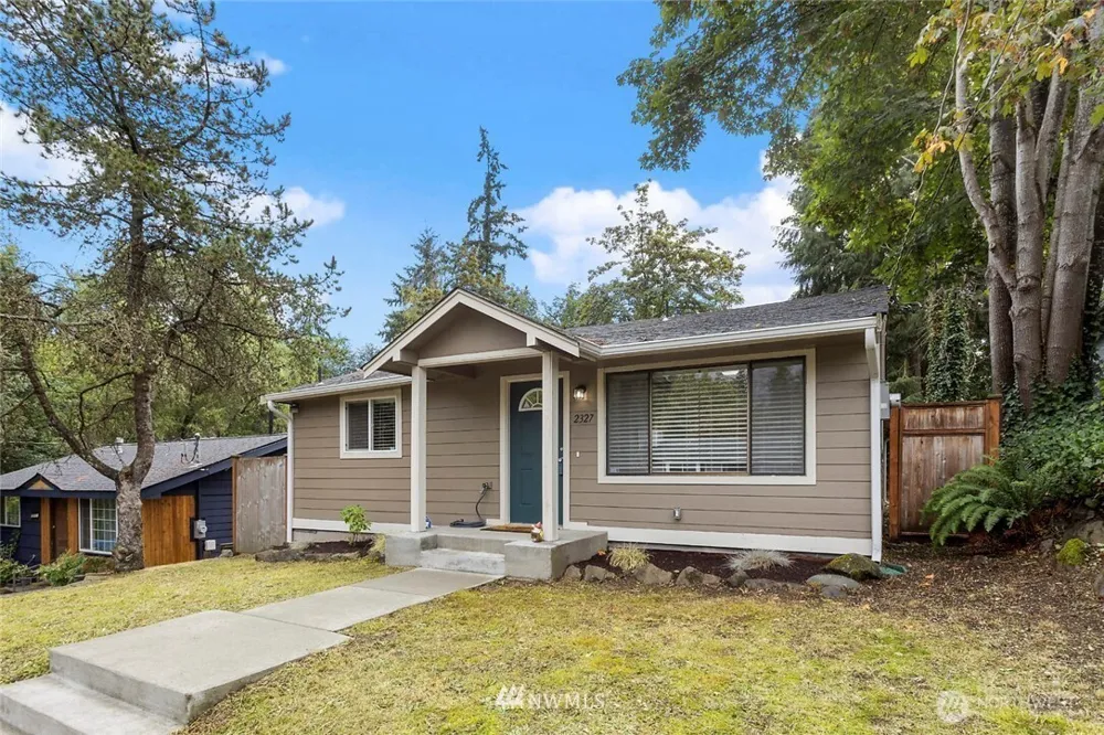 2327 NE 86th Street Seattle, WA 98115