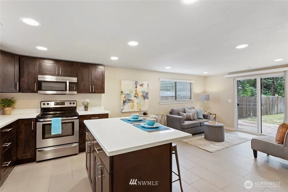 2327 NE 86th Street Seattle, WA 98115