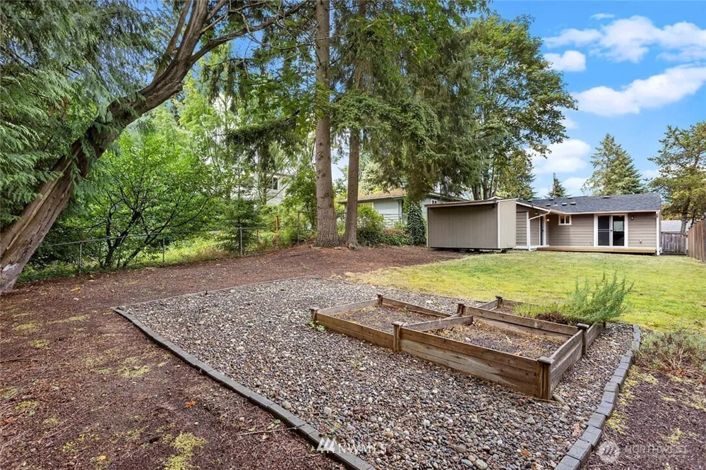 2327 NE 86th Street Seattle, WA 98115