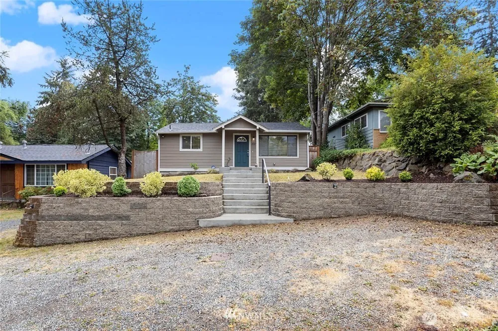 2327 NE 86th Street Seattle, WA 98115