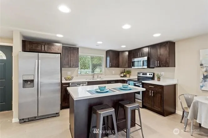 2327 NE 86th Street Seattle, WA 98115