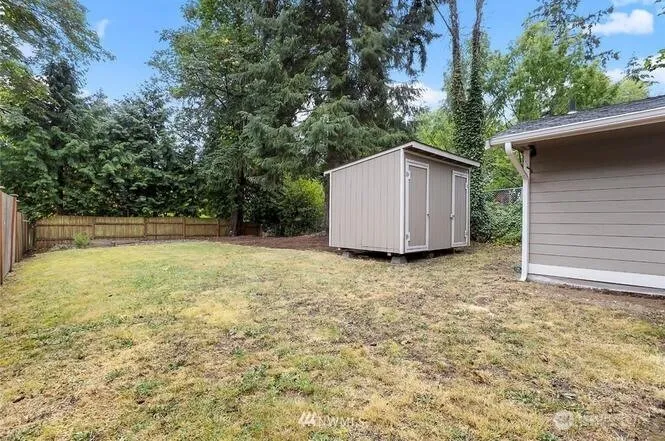 2327 NE 86th Street Seattle, WA 98115