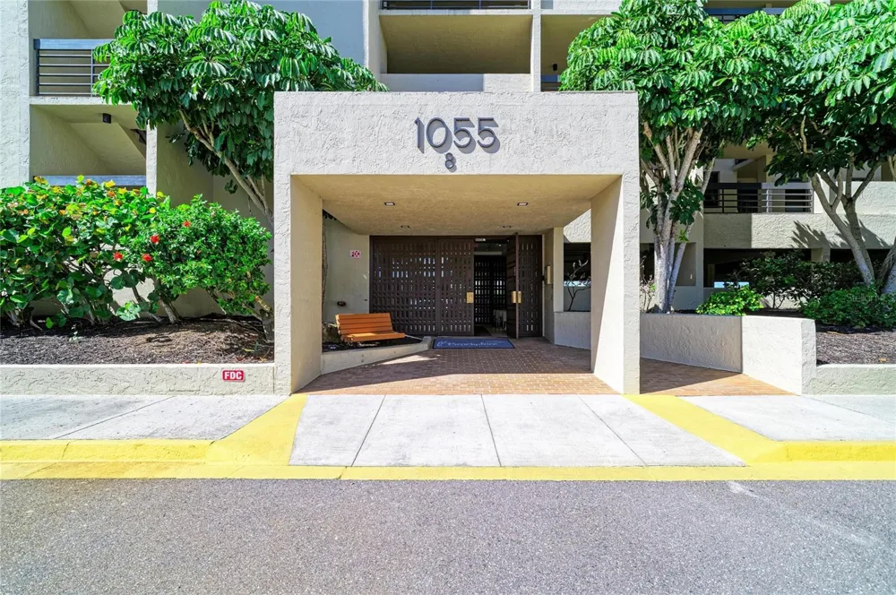 1055 GULF OF MEXICO DRIVE #301 Longboat Key, FL 34228