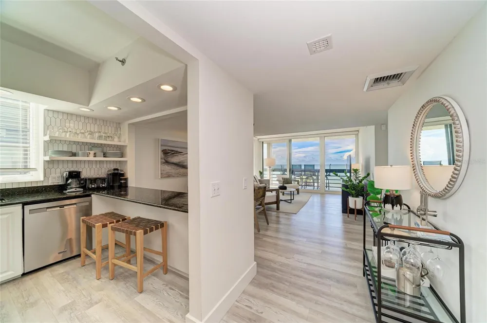 1055 GULF OF MEXICO DRIVE #301 Longboat Key, FL 34228
