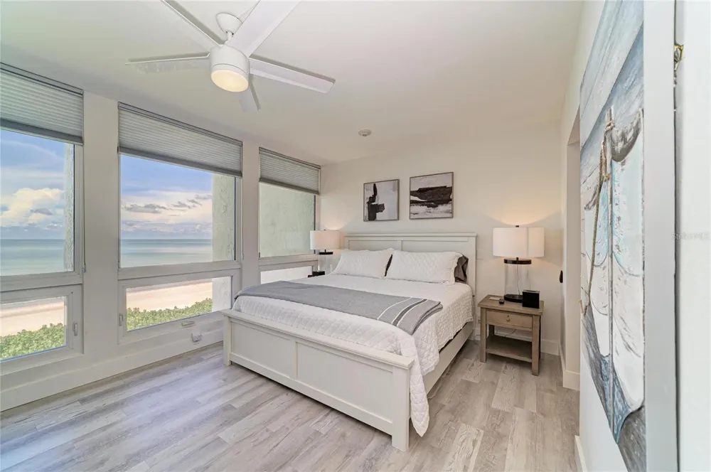 1055 GULF OF MEXICO DRIVE #301 Longboat Key, FL 34228