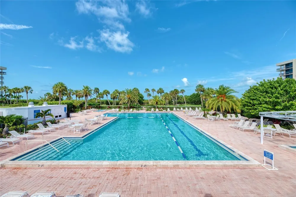 1055 GULF OF MEXICO DRIVE #301 Longboat Key, FL 34228