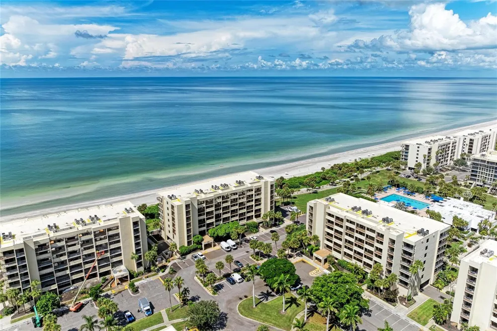 1055 GULF OF MEXICO DRIVE #301 Longboat Key, FL 34228