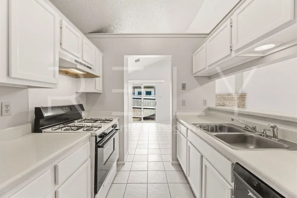 409 Greenlawn Boulevard Round Rock, TX 78664