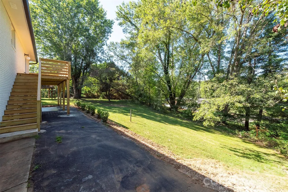 68 Sun Valley Drive Alexander, NC 28701