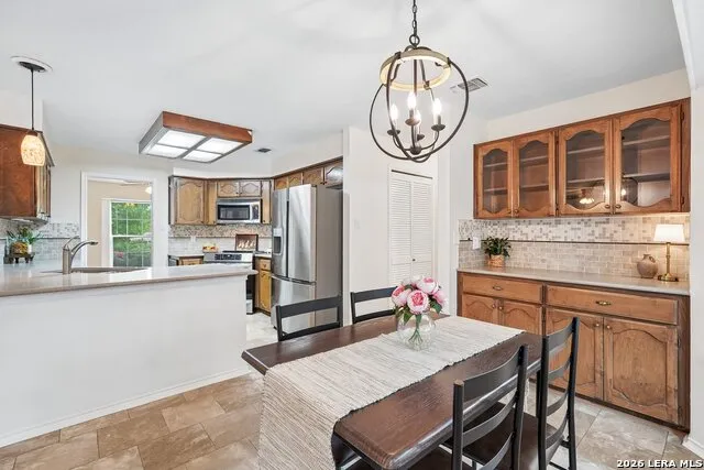 2119 OAK RNCH San Antonio, TX 78259