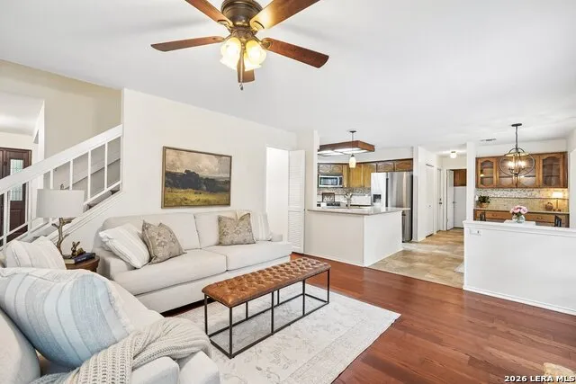 2119 OAK RNCH San Antonio, TX 78259