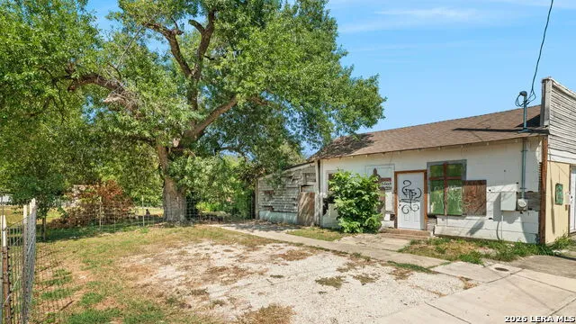 111 & 115 Pleasanton Road San Antonio, TX 78214